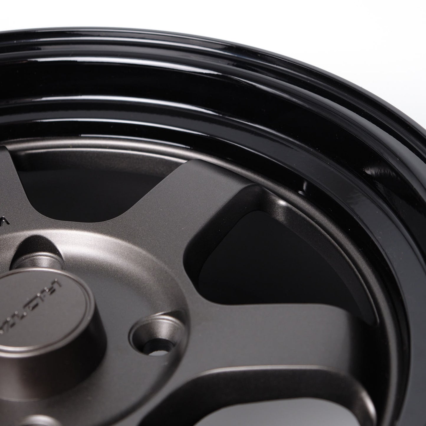 ROTA GRID V CLASSIC - 15x7, +20mm, 4x100, 73mm Hub