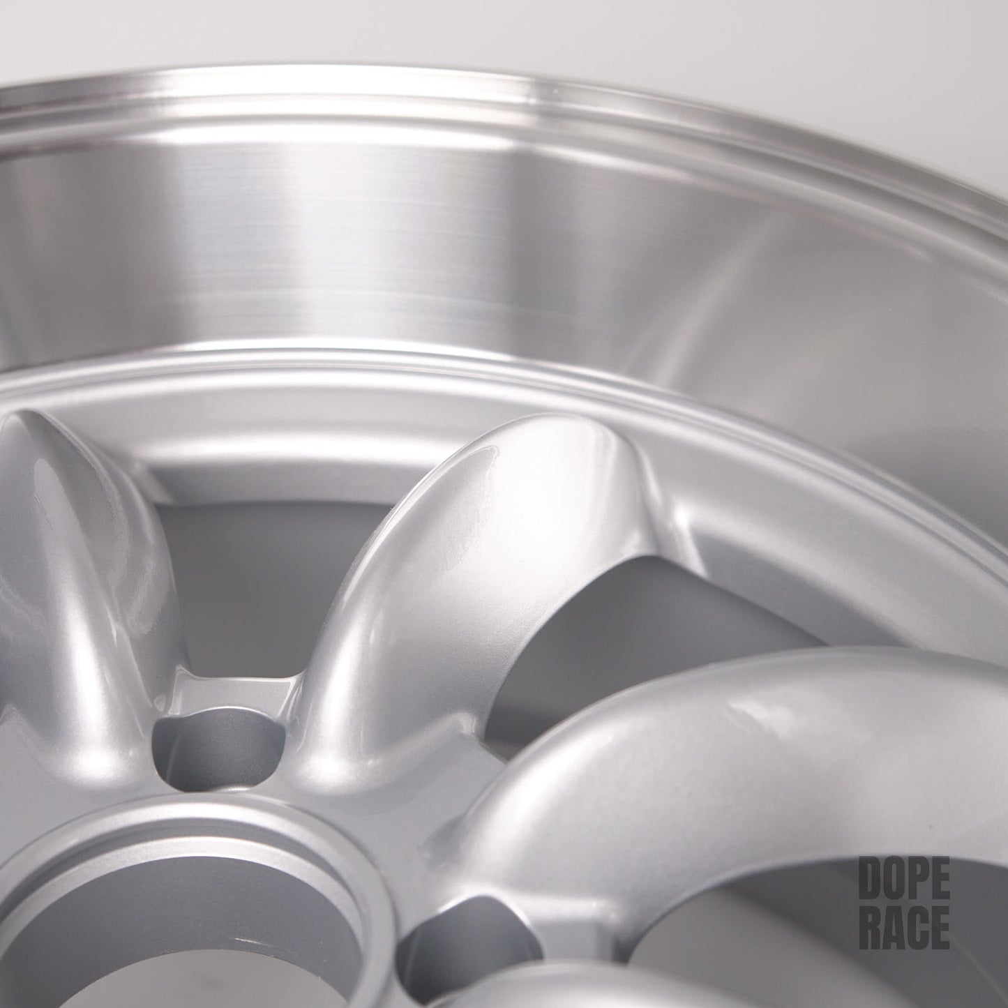 ROTA RB REAR 17 - 17X8.5, +4mm, 4X114.3, 73 Hub