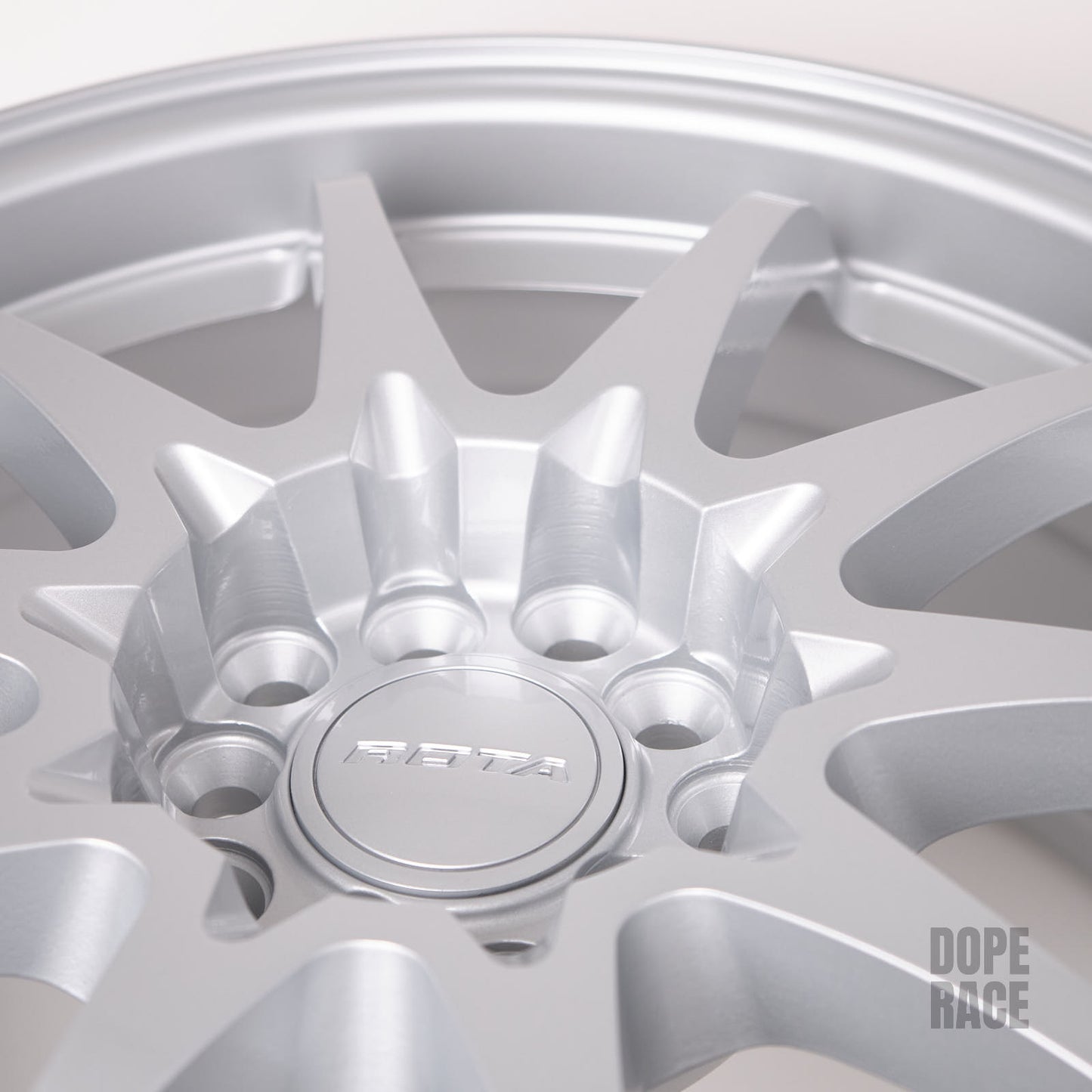 ROTA Wheels FIGHTER DPT (17X8 ET48 5X114.3 / 5X100 Hub)