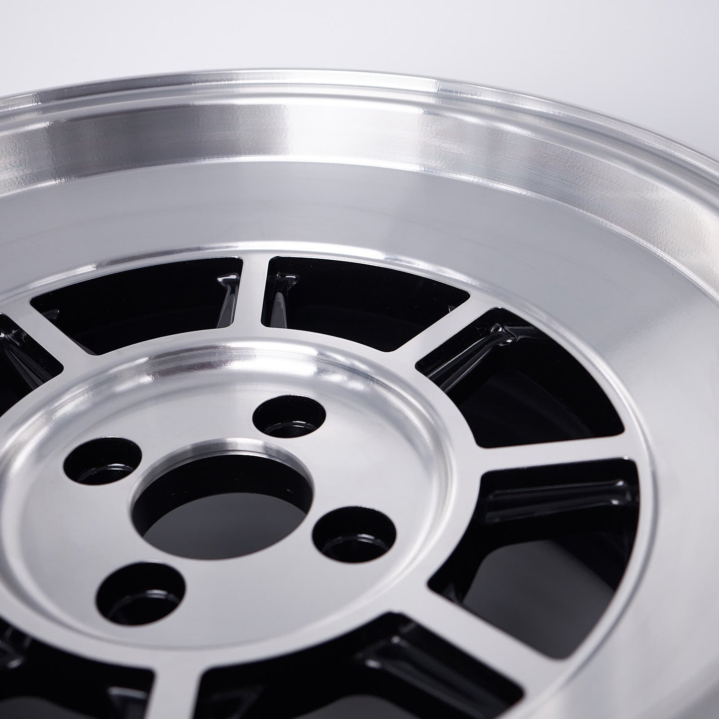 ROTA SHAKOTAN - 15X8, +0mm, 4X100, 67.1 Hub