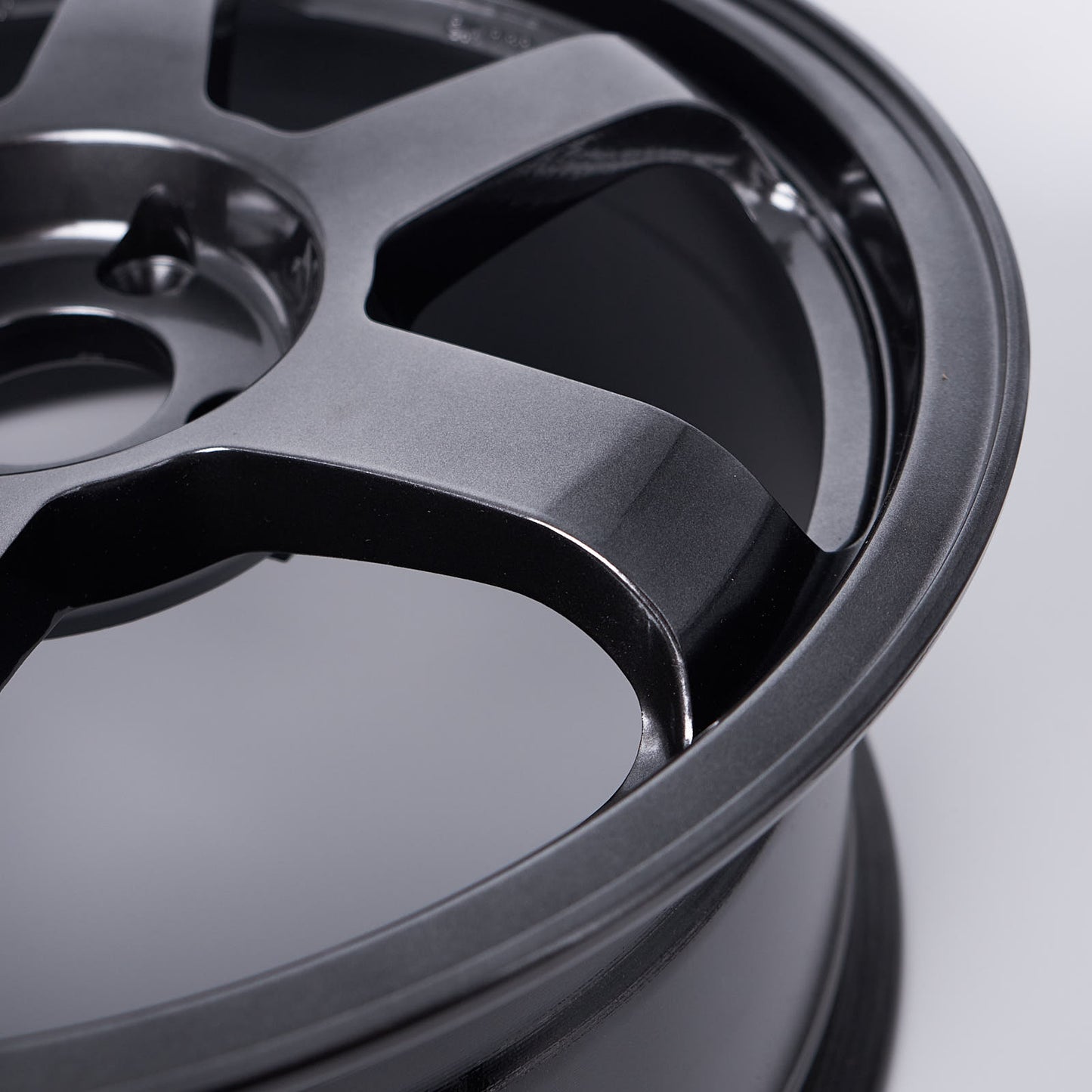 ROTA GRID RACING - 17x8, +40mm, 4x108, 63.35 Hub
