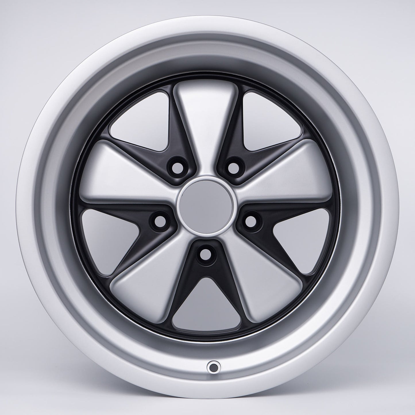 LINEA CORSE PSD 17 - 17x11, 16mm, 5x130, 71.6 Hub