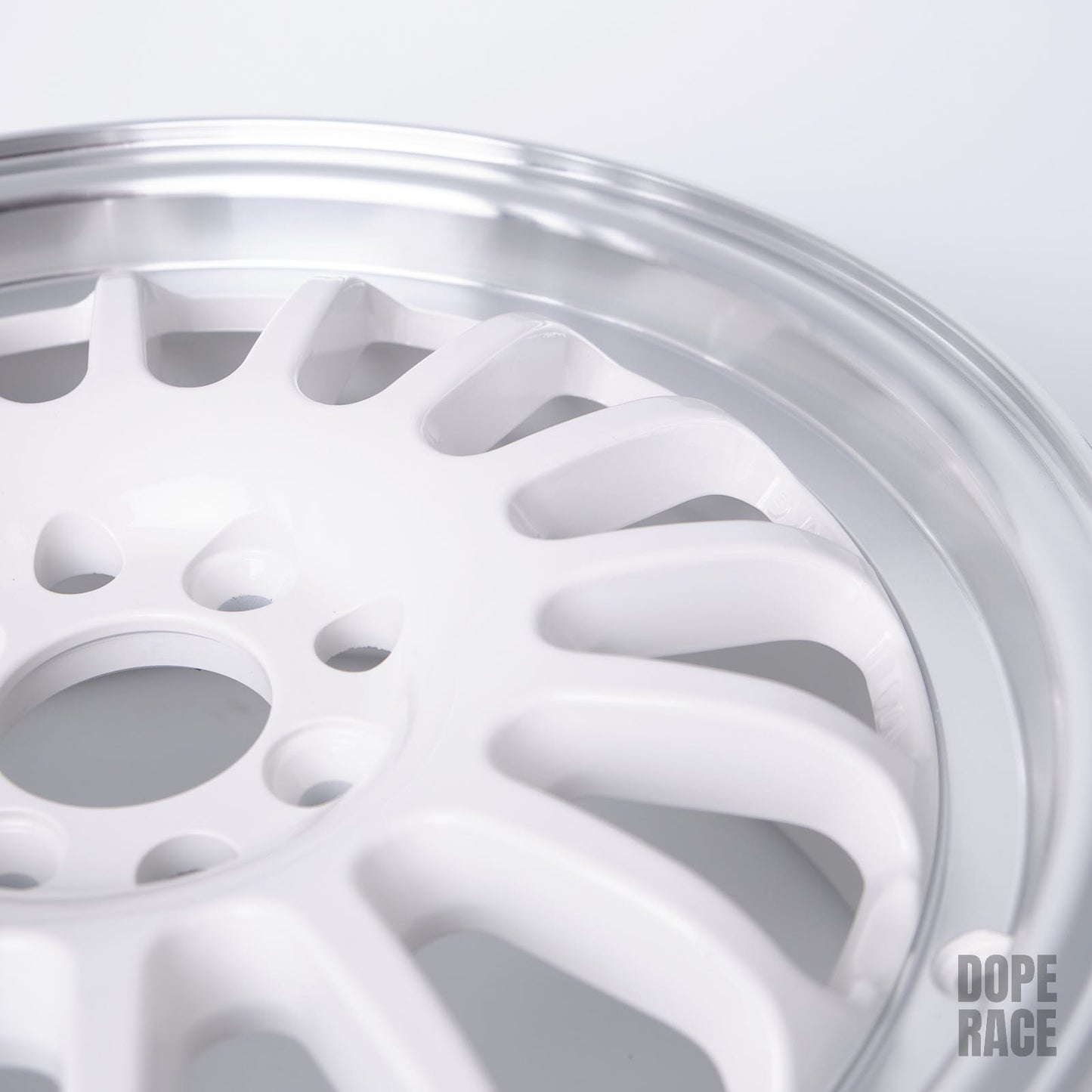 ROTA TRACK R2 - 15X7, +40mm, 4X100, 67.1 Hub