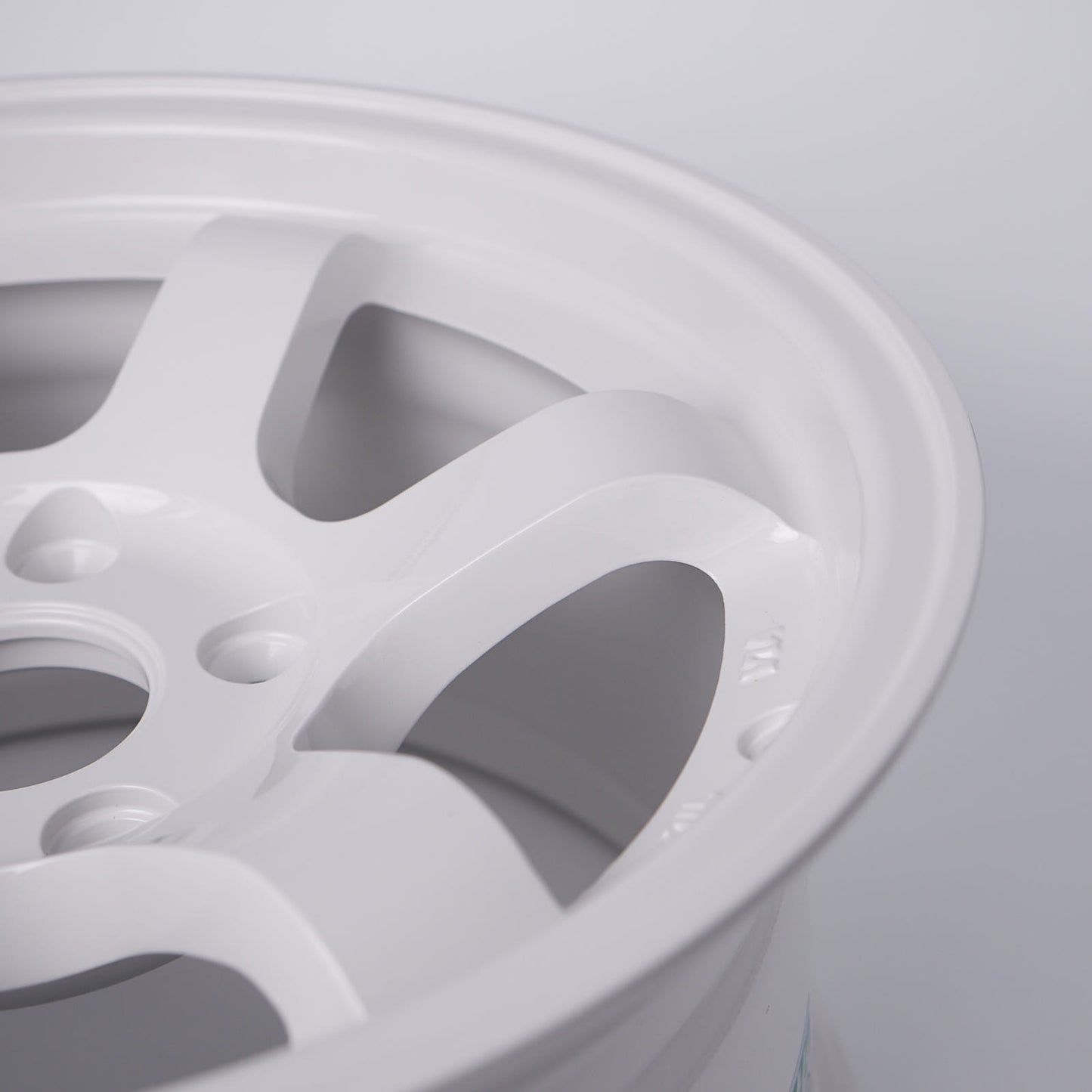 ROTA GRID CONCAVE - 15X8, +20mm, 5X114.3, 73 Hub
