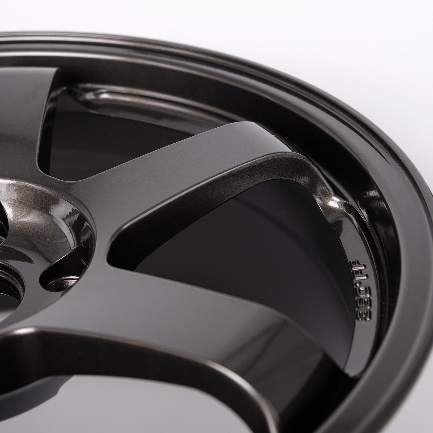 ROTA FF GRID - 18X8.5, +44mm, 5X114.3, 73 Hub