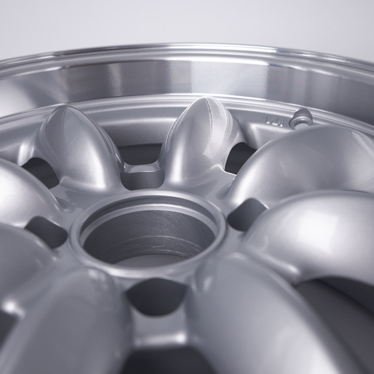 ROTA Wheels RB (16X7 ET40 4X100 56.1 Hub)