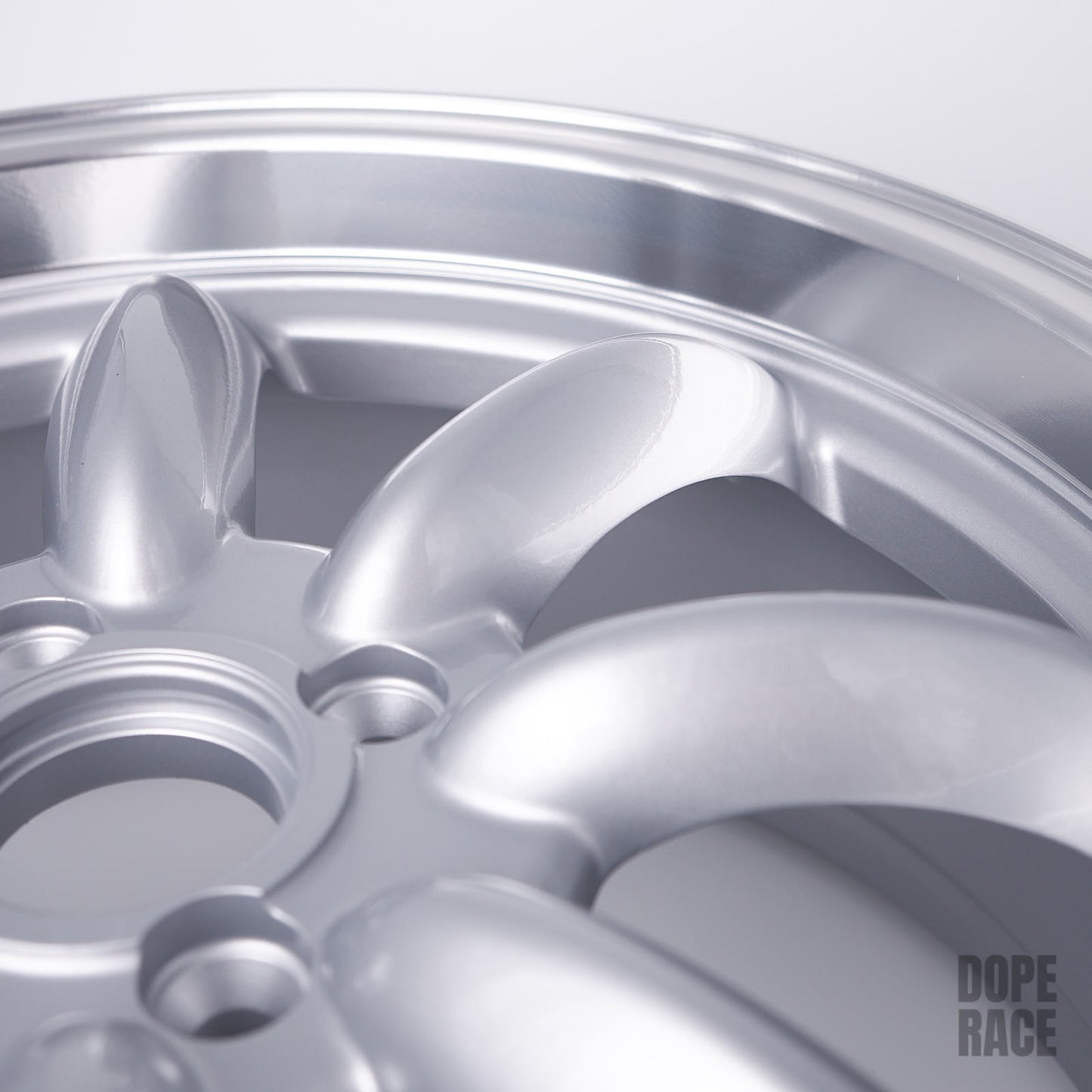 ROTA RB 17 - 17X7.5, +4mm, 4X114.3, 73 Hub