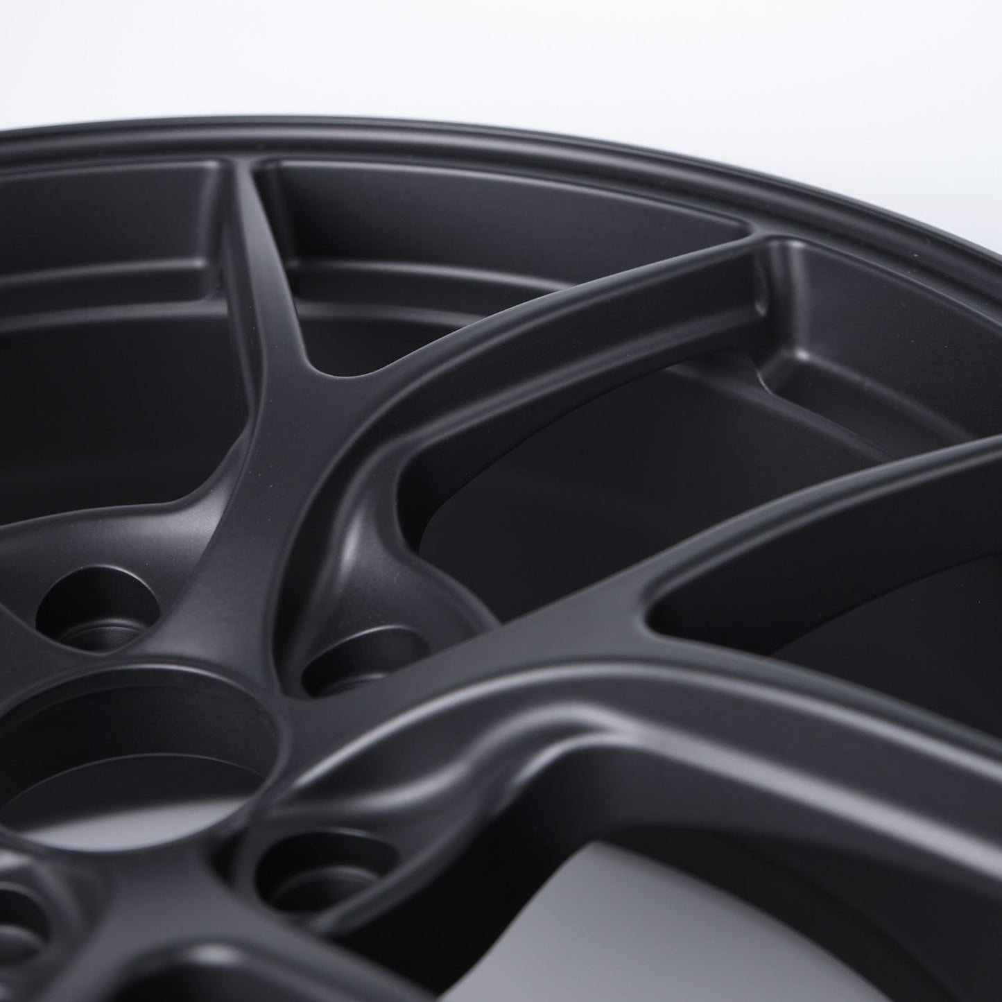 ROTA KB-F - 18X8.5, +44mm , 5X114.3, 73 Hub