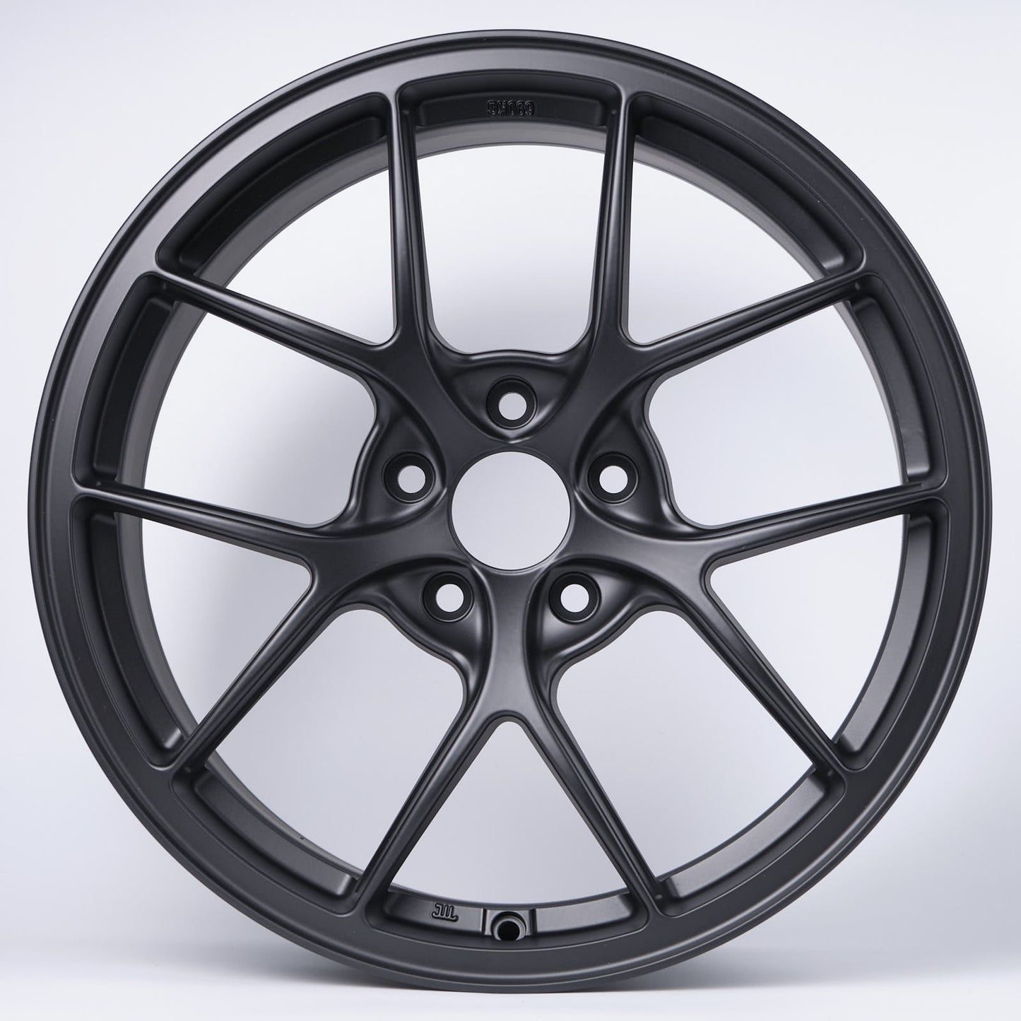 ROTA KB-F - 18X8.5, +44mm , 5X114.3, 73 Hub