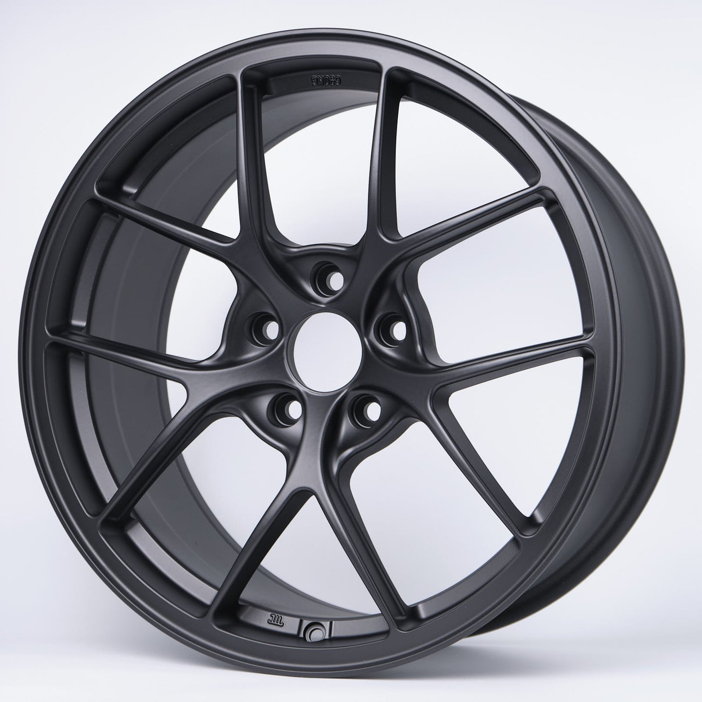 ROTA KB-F - 18X8.5, +44mm , 5X114.3, 73 Hub