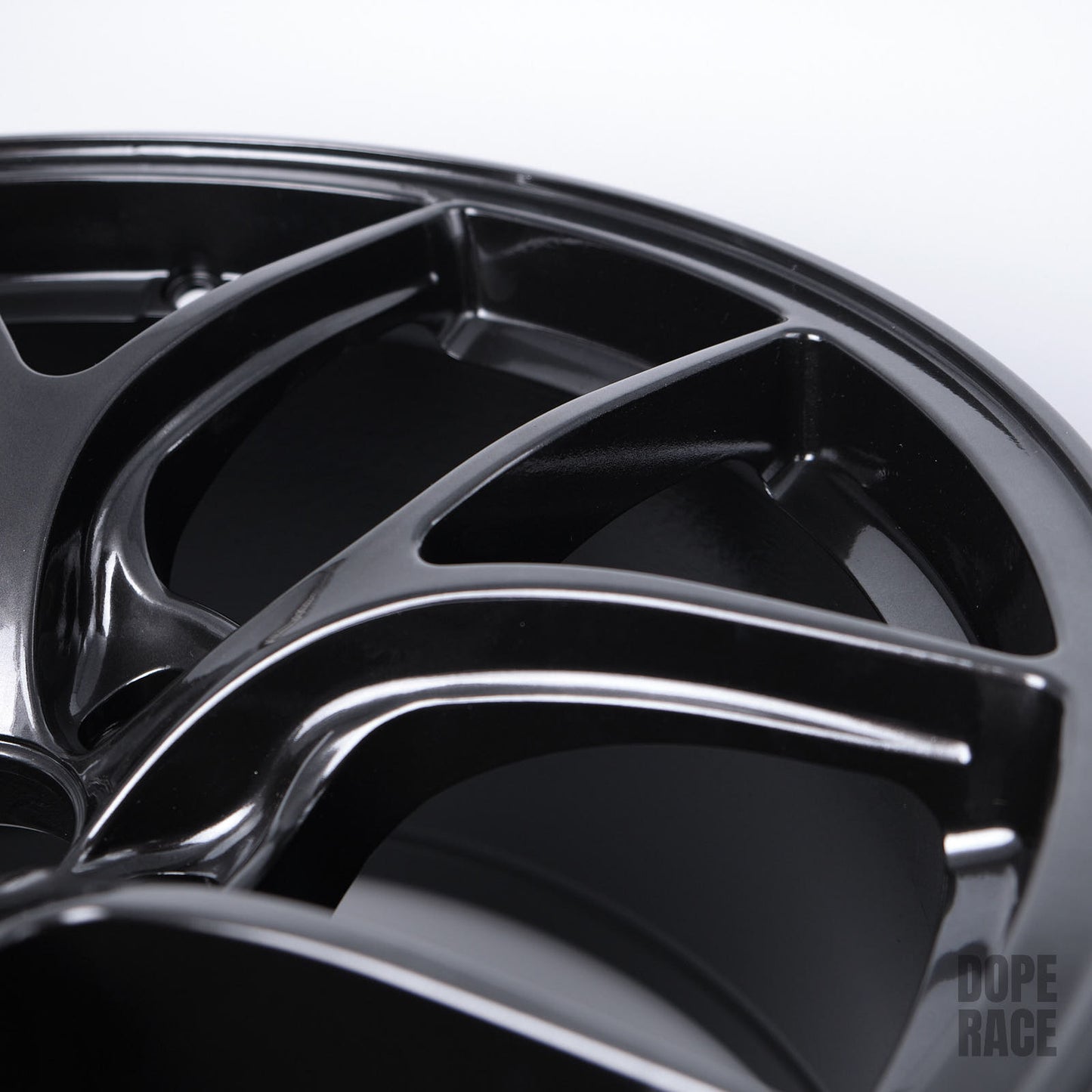 ROTA KB-R - 18x9.5, +38mm, 5x114.3, 73mm Hub